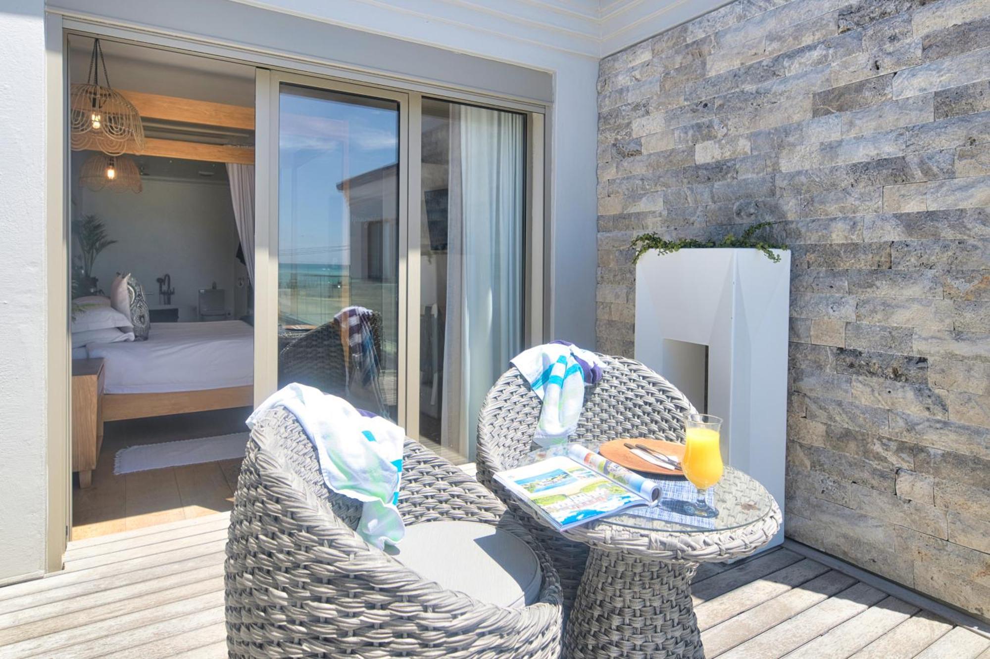 Oceans Guest House & Luxurious Apartments Struisbaai Ngoại thất bức ảnh