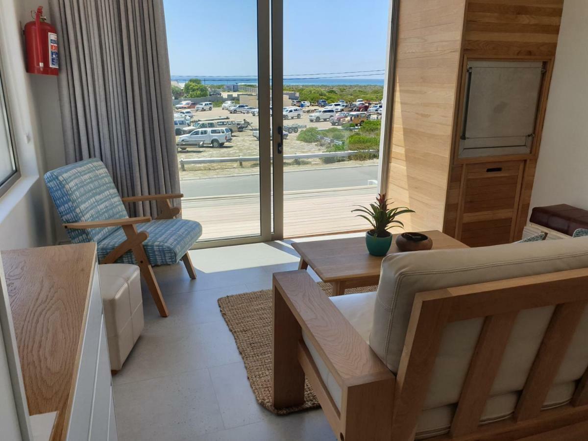 Oceans Guest House & Luxurious Apartments Struisbaai Ngoại thất bức ảnh